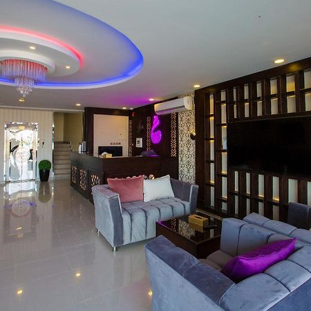 Ghrass Aparthotels 3 Al Quway'iyah Bagian luar foto